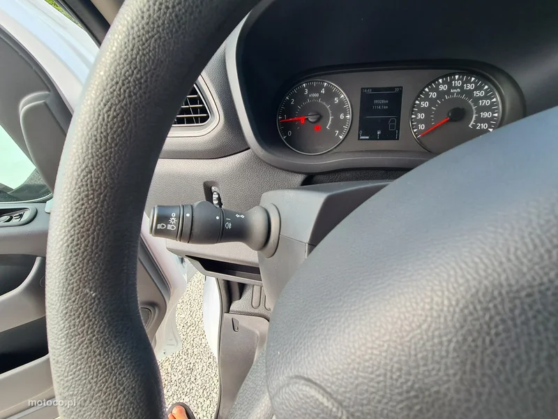 Nissan Interstar 13