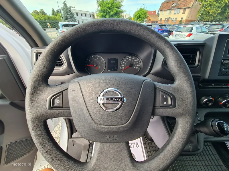 Nissan Interstar 14