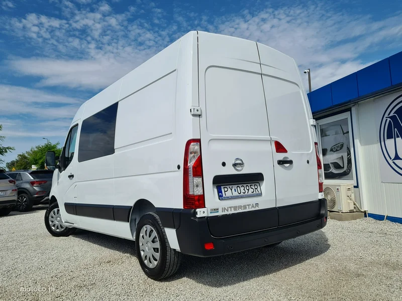 Nissan Interstar 4