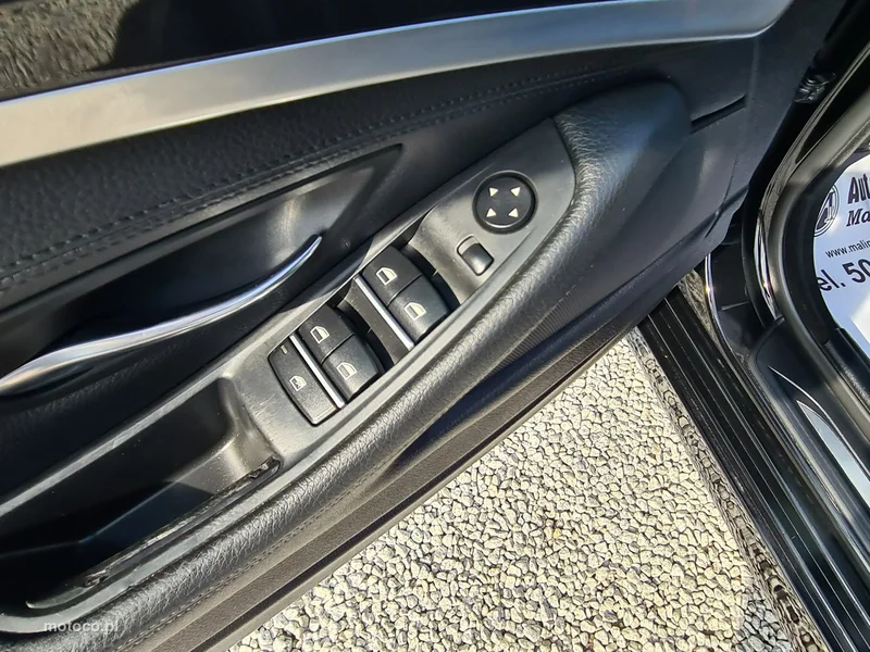 BMW Seria 5 F10 520 29