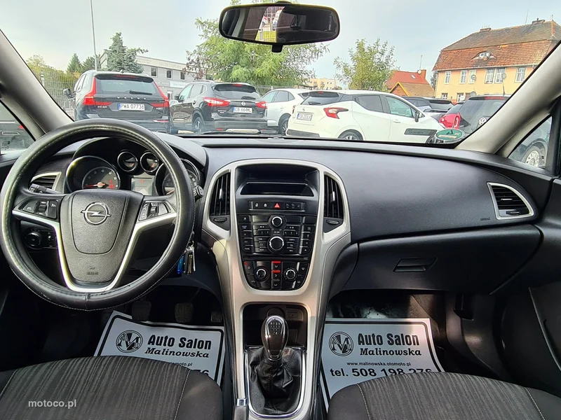 Opel Astra J 11