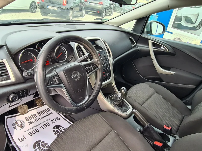 Opel Astra J 13