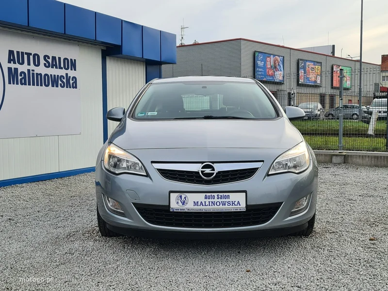 Opel Astra J 5
