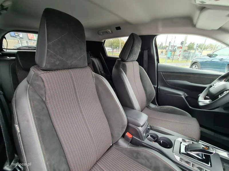 DS Automobiles DS 3 Crossback 32