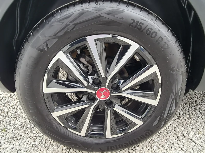 DS Automobiles DS 3 Crossback 36