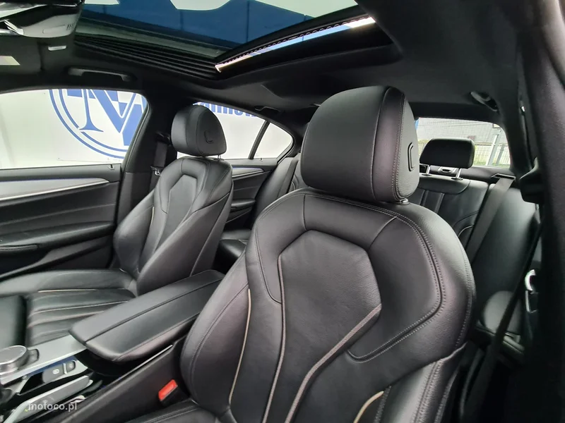 BMW Seria 5 G30 530 27