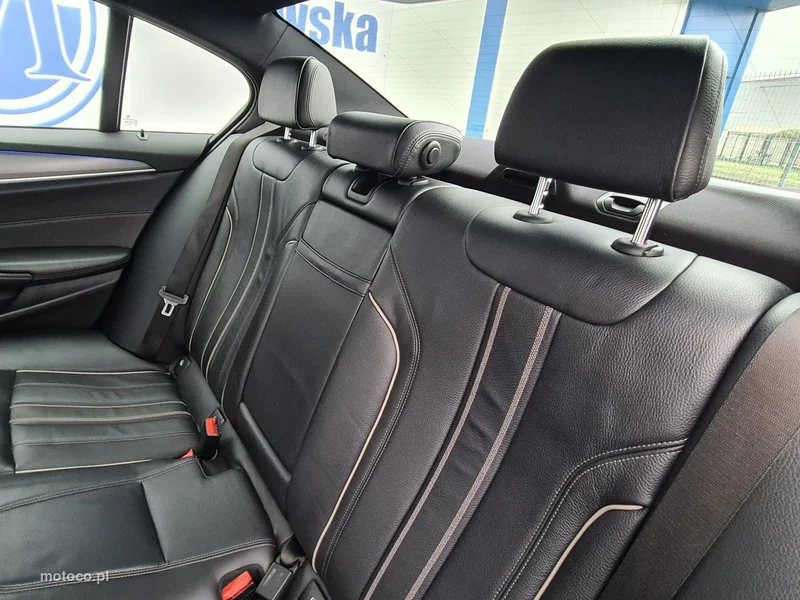 BMW Seria 5 G30 530 29