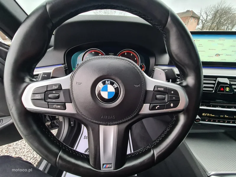 BMW Seria 5 G30 530 32
