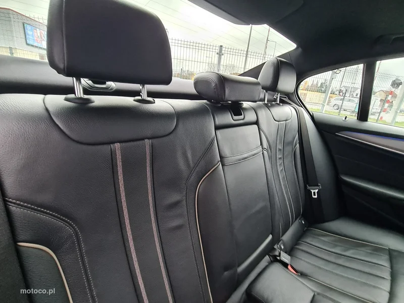 BMW Seria 5 G30 530 37