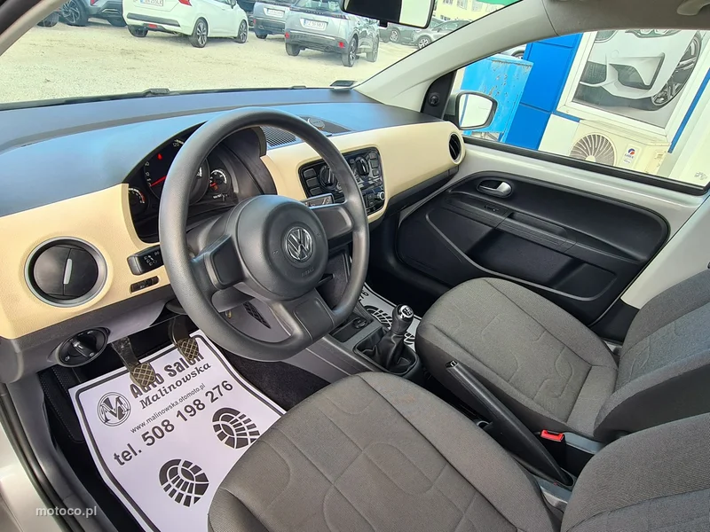Volkswagen up! 13
