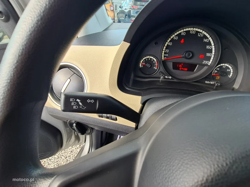 Volkswagen up! 14