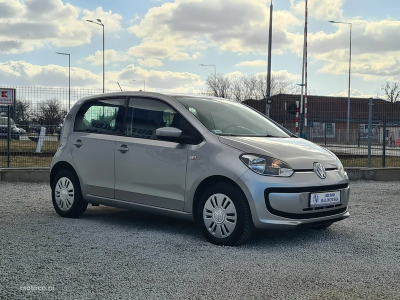 Volkswagen up! 8