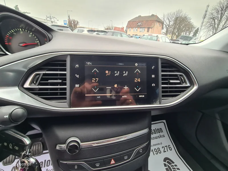 Peugeot 308 13