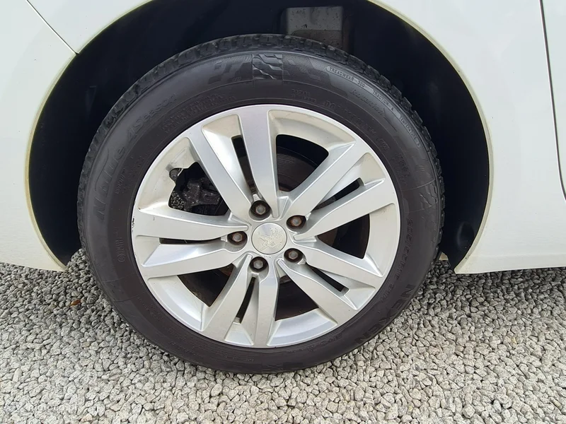 Peugeot 308 31