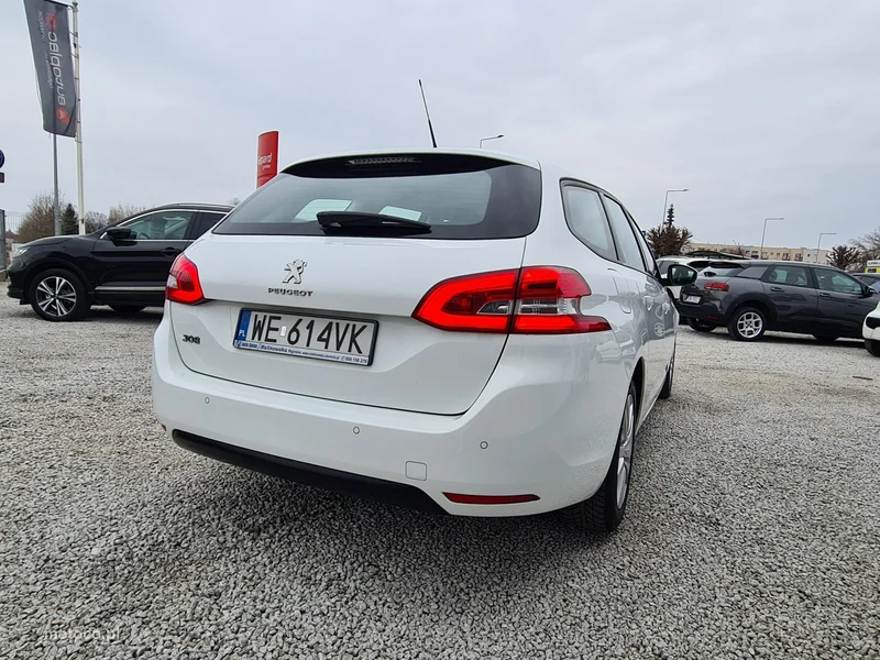 Peugeot 308 10