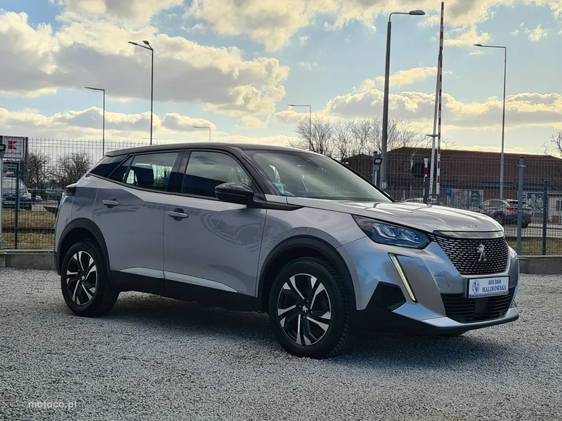 Peugeot 2008 8
