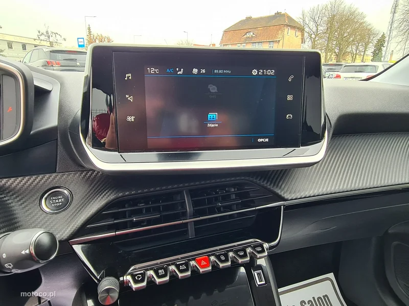 Peugeot 208 15