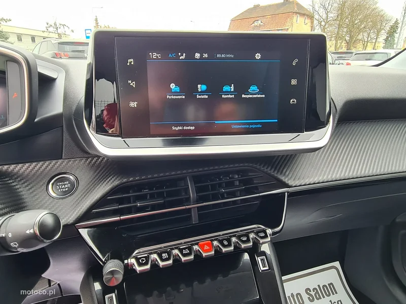 Peugeot 208 17