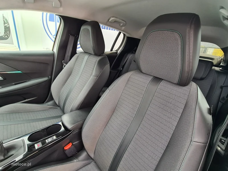 Peugeot 208 28