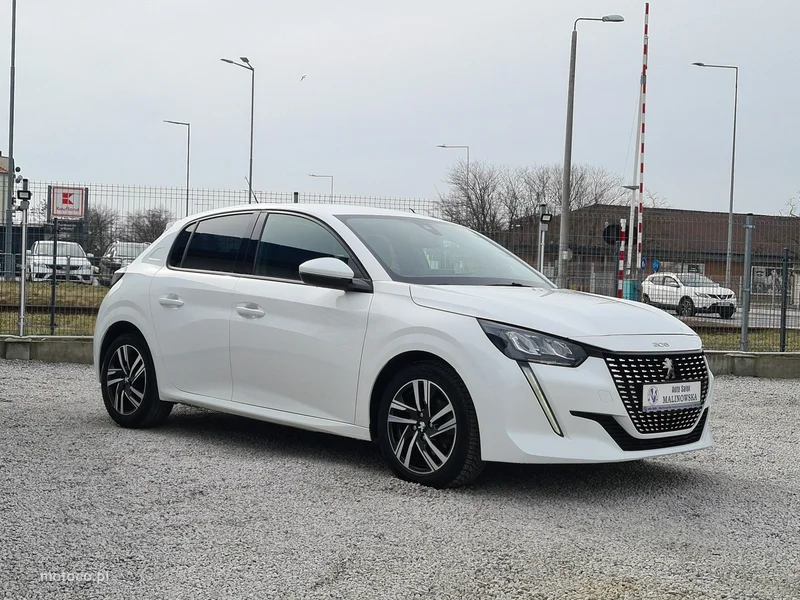 Peugeot 208 8