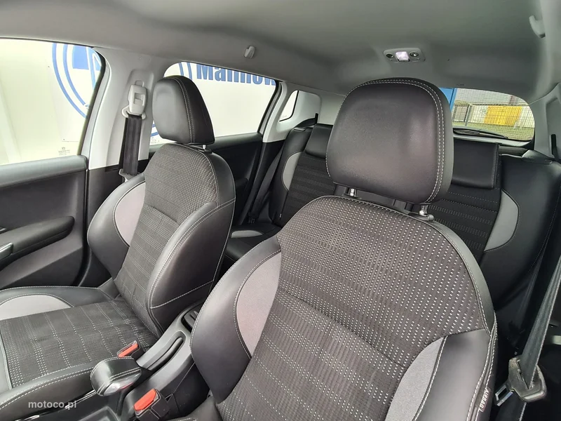 Peugeot 2008 23