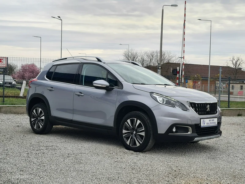Peugeot 2008 8