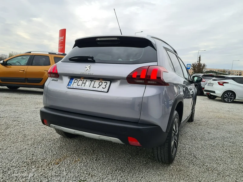 Peugeot 2008 10