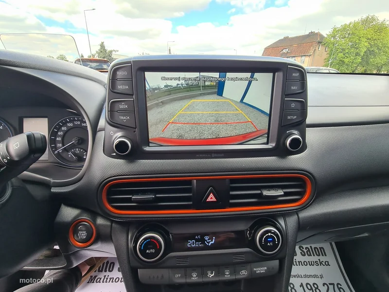 Hyundai KONA 13