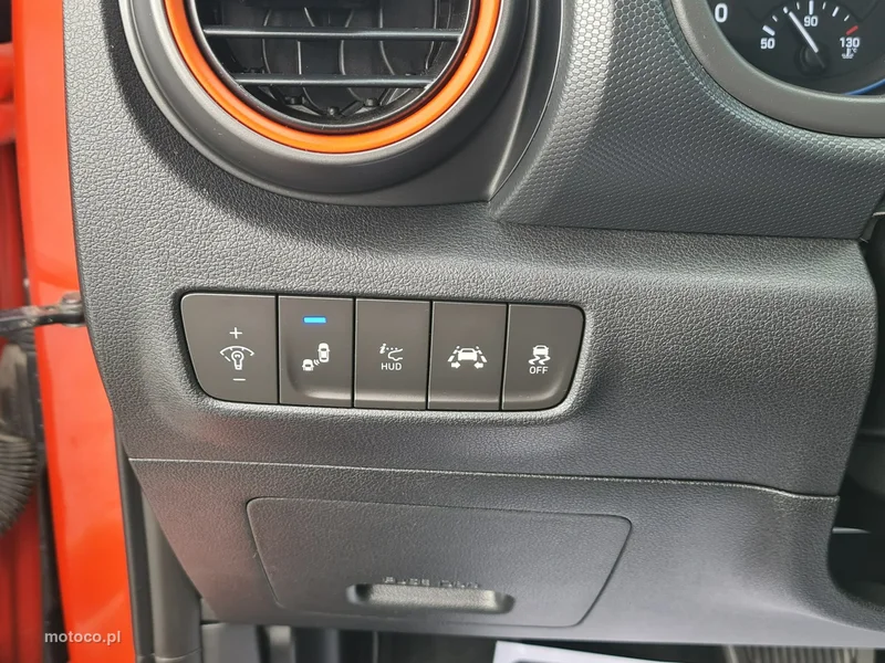 Hyundai KONA 21