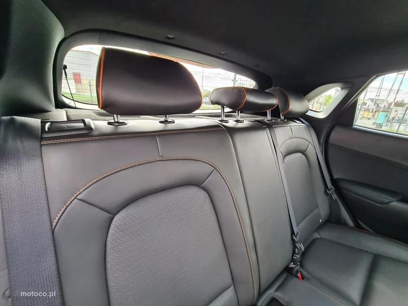 Hyundai KONA 31