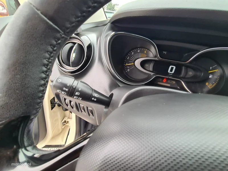 Renault Captur I 17