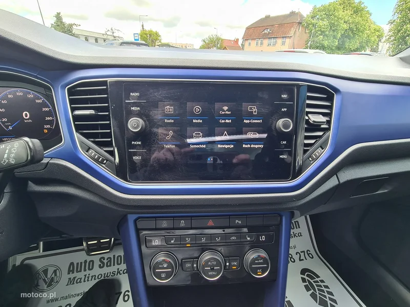 Volkswagen T-Roc A1 16