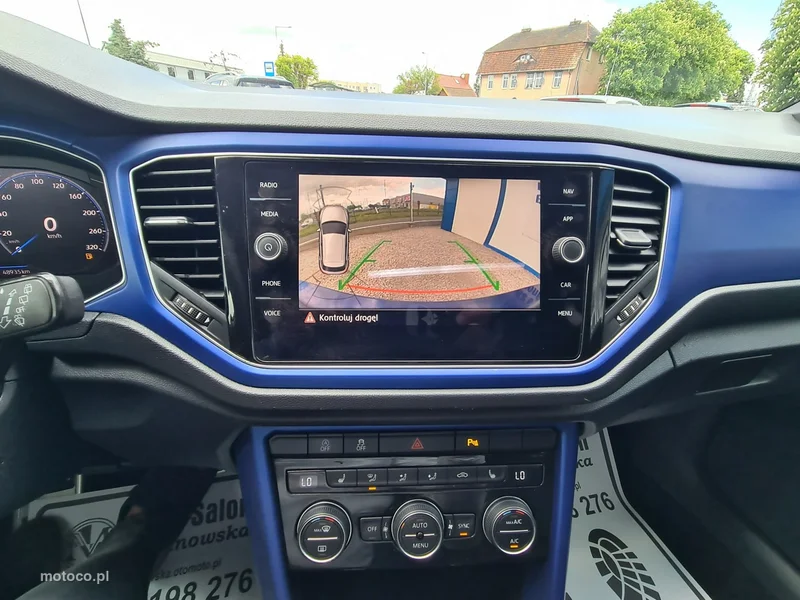 Volkswagen T-Roc A1 18