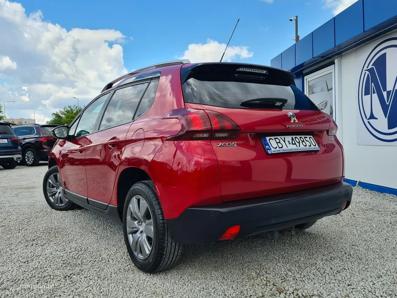 Peugeot 2008 4