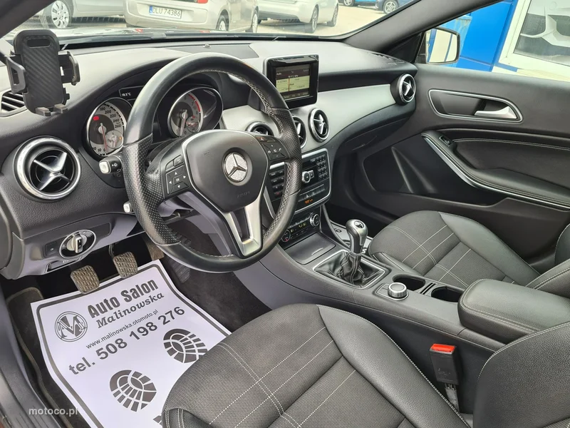 Mercedes-Benz GLA X156 GLA 200 18