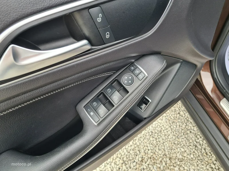 Mercedes-Benz GLA X156 GLA 200 29