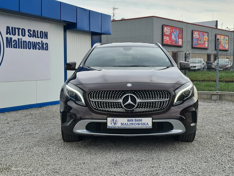 Mercedes-Benz GLA X156 GLA 200 5