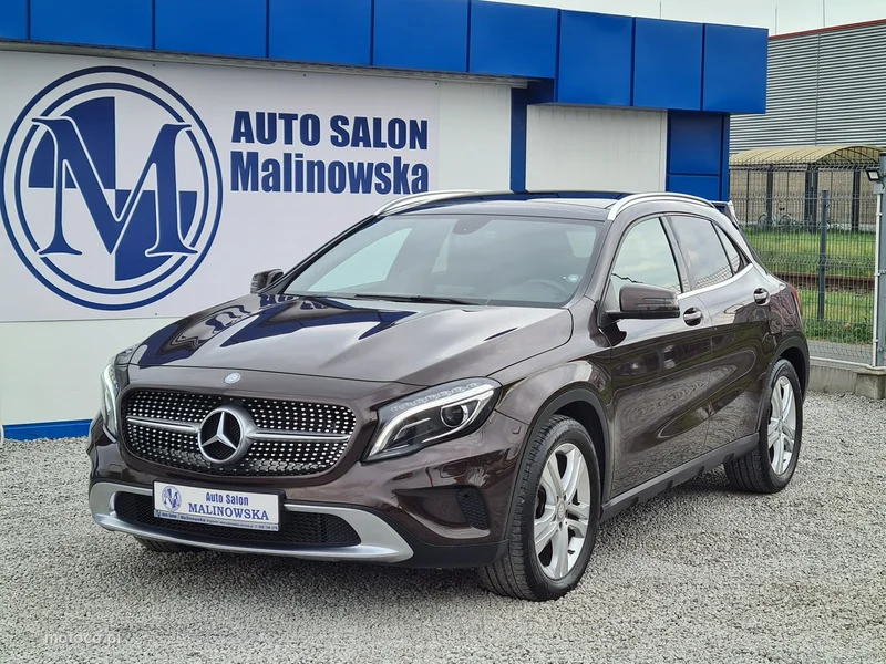 Mercedes-Benz GLA X156 GLA 200 7