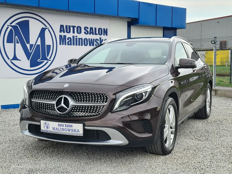 Mercedes-Benz GLA X156 GLA 200 9