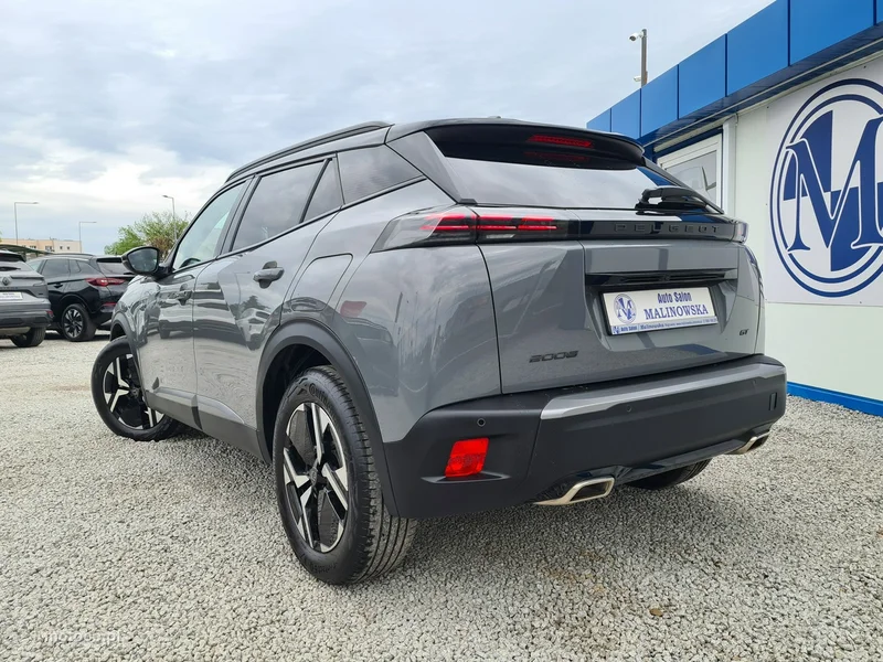Peugeot 2008 4