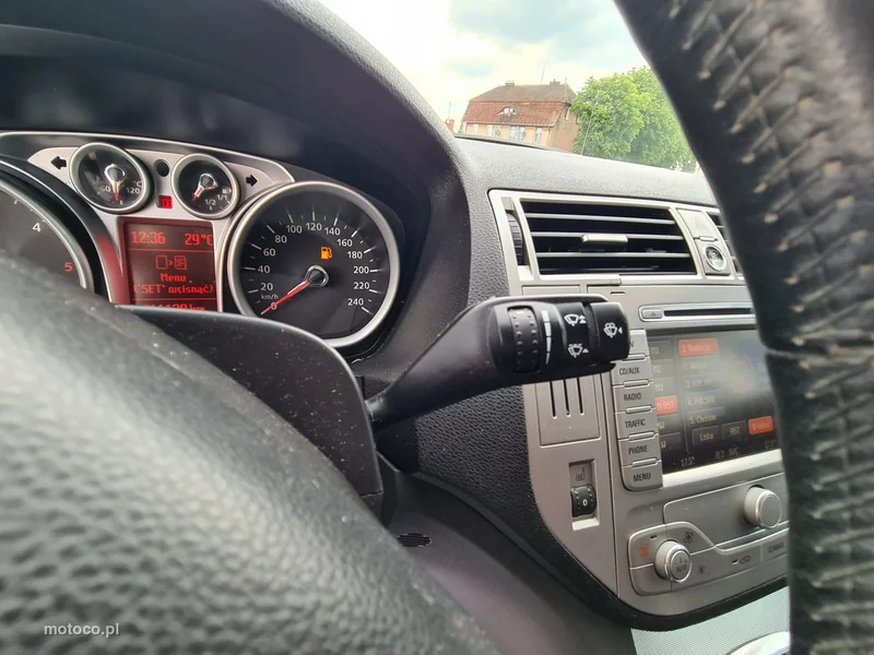 Ford Kuga I 21