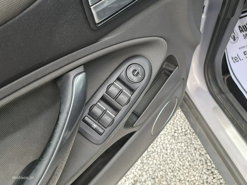 Ford Kuga I 28