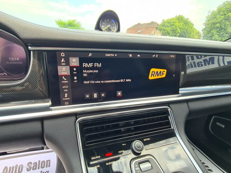 Porsche Panamera 971 19