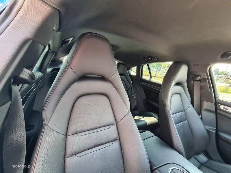 Porsche Panamera 971 37