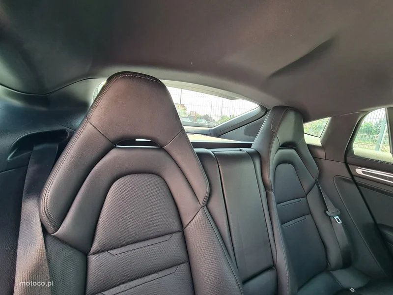 Porsche Panamera 971 39