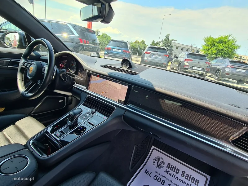 Porsche Panamera 971 42