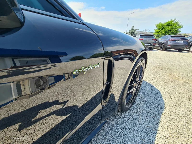Porsche Panamera 971 43