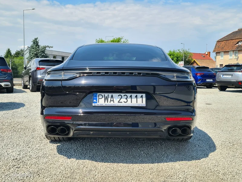 Porsche Panamera 971 7