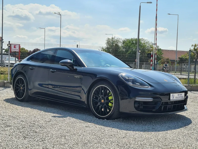 Porsche Panamera 971 9