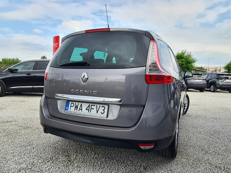 Renault Grand Scenic II 3
